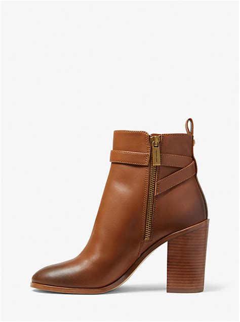 michael kors enkelboots|Michael Kors burnished platform boots.